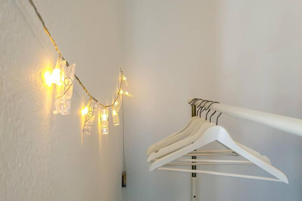 Your Cozy Downtown Home - Apartment Larissa Exterior foto